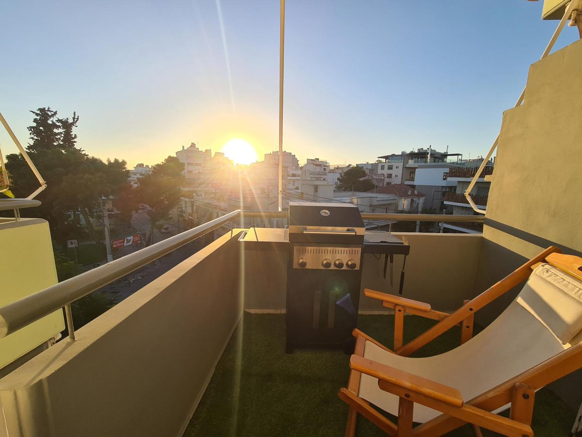 Sunny Home Private Jacuzzi Hydromassage Acropolis & Lycabettus Far View Parking 300M Metro Peristeri Atina Dış mekan fotoğraf