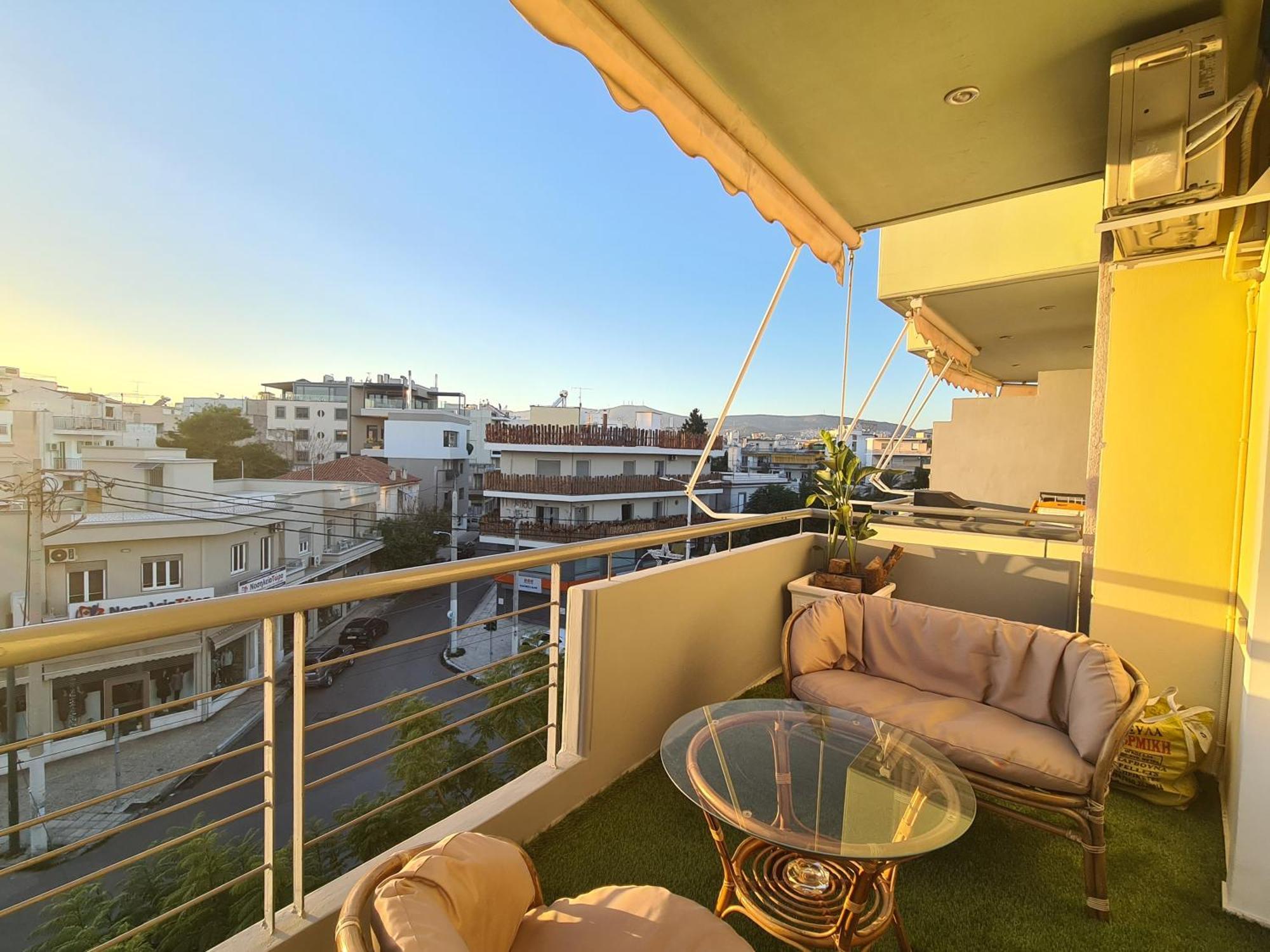 Sunny Home Private Jacuzzi Hydromassage Acropolis & Lycabettus Far View Parking 300M Metro Peristeri Atina Dış mekan fotoğraf