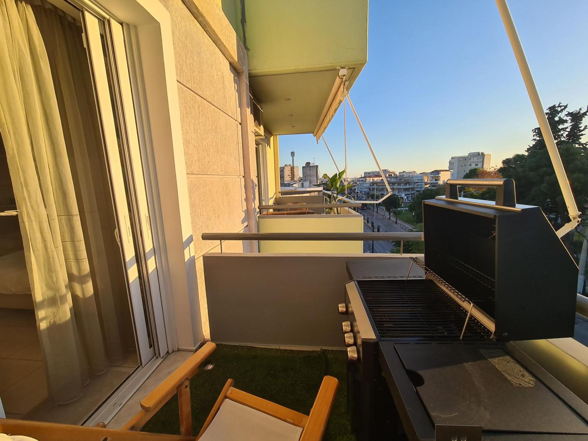 Sunny Home Private Jacuzzi Hydromassage Acropolis & Lycabettus Far View Parking 300M Metro Peristeri Atina Dış mekan fotoğraf