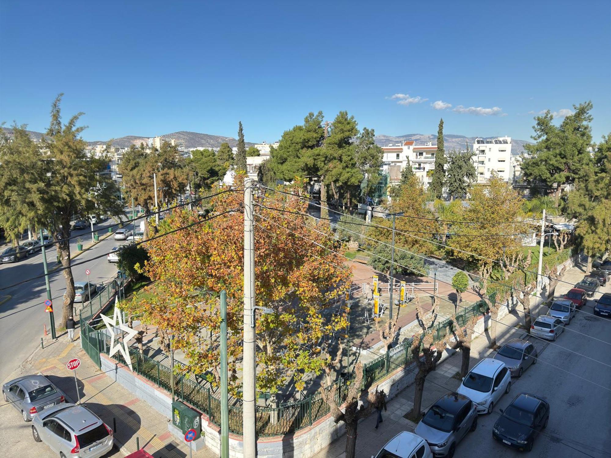 Sunny Home Private Jacuzzi Hydromassage Acropolis & Lycabettus Far View Parking 300M Metro Peristeri Atina Oda fotoğraf