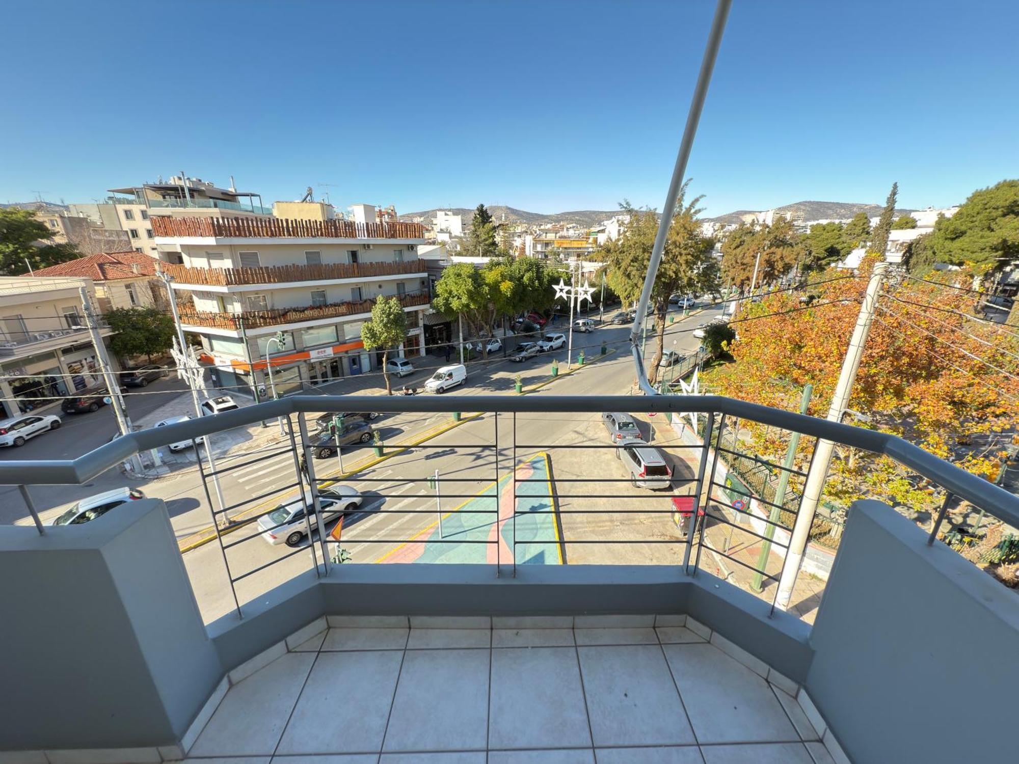 Sunny Home Private Jacuzzi Hydromassage Acropolis & Lycabettus Far View Parking 300M Metro Peristeri Atina Oda fotoğraf