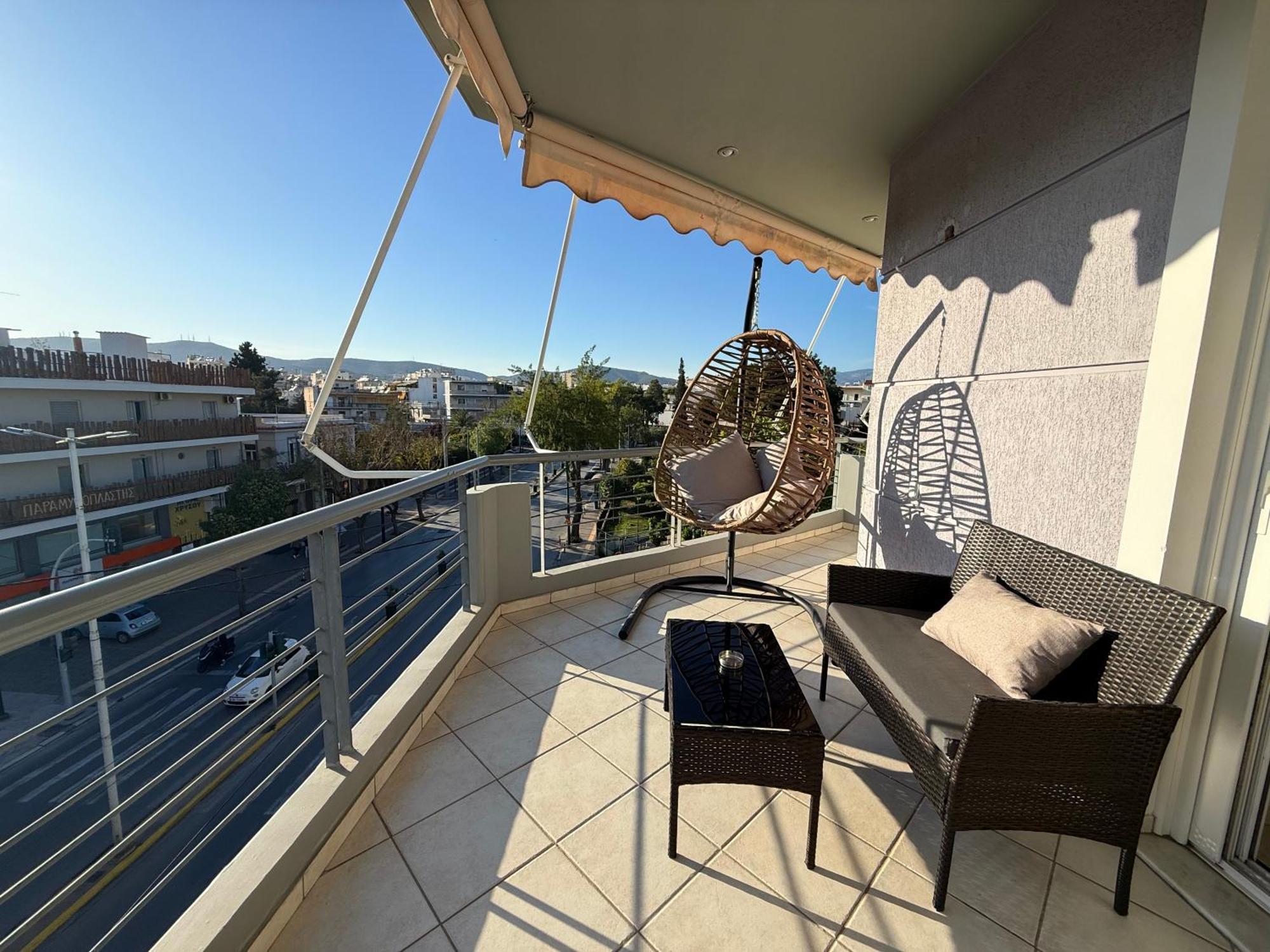 Sunny Home Private Jacuzzi Hydromassage Acropolis & Lycabettus Far View Parking 300M Metro Peristeri Atina Dış mekan fotoğraf