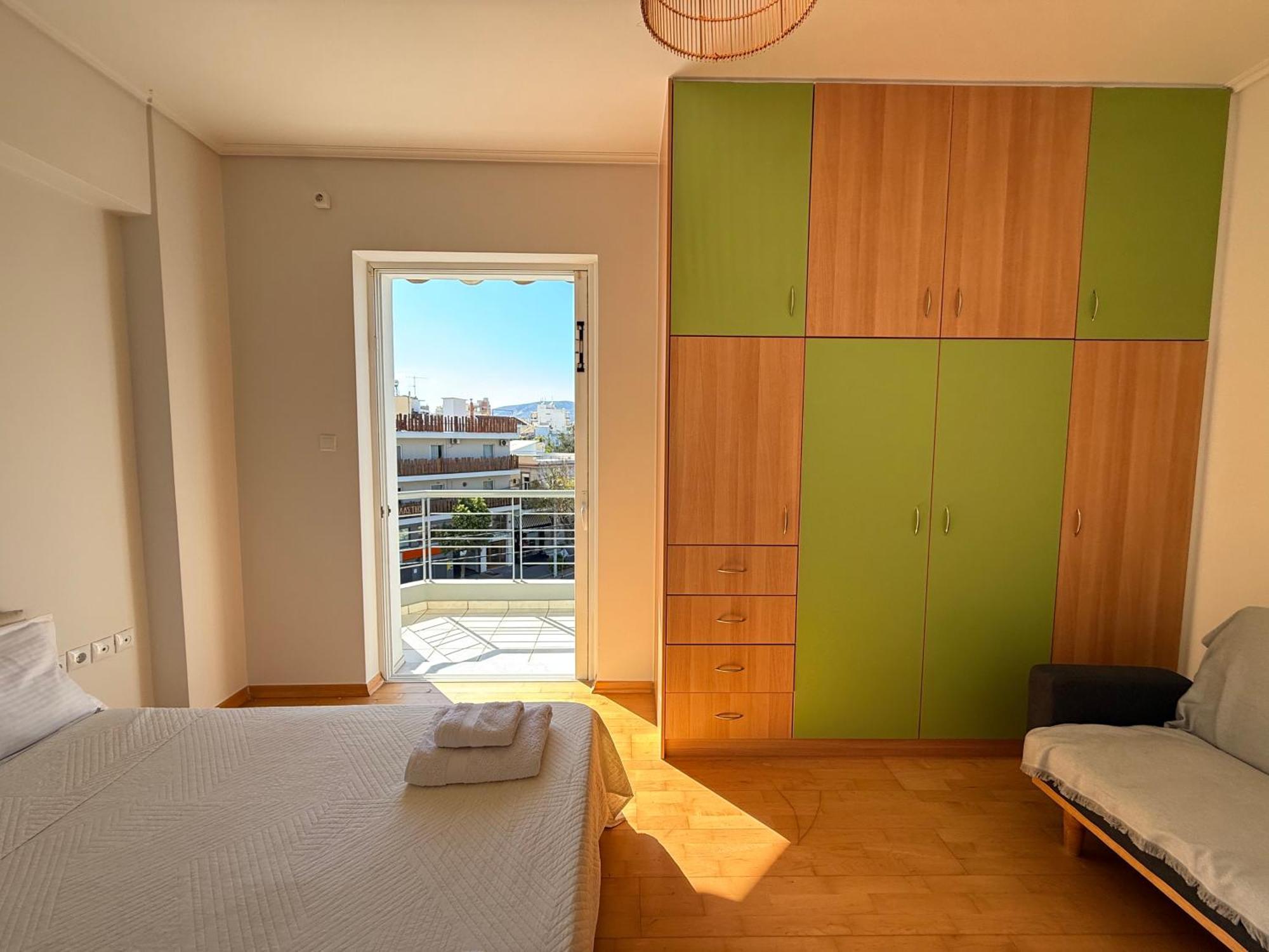 Sunny Home Private Jacuzzi Hydromassage Acropolis & Lycabettus Far View Parking 300M Metro Peristeri Atina Dış mekan fotoğraf